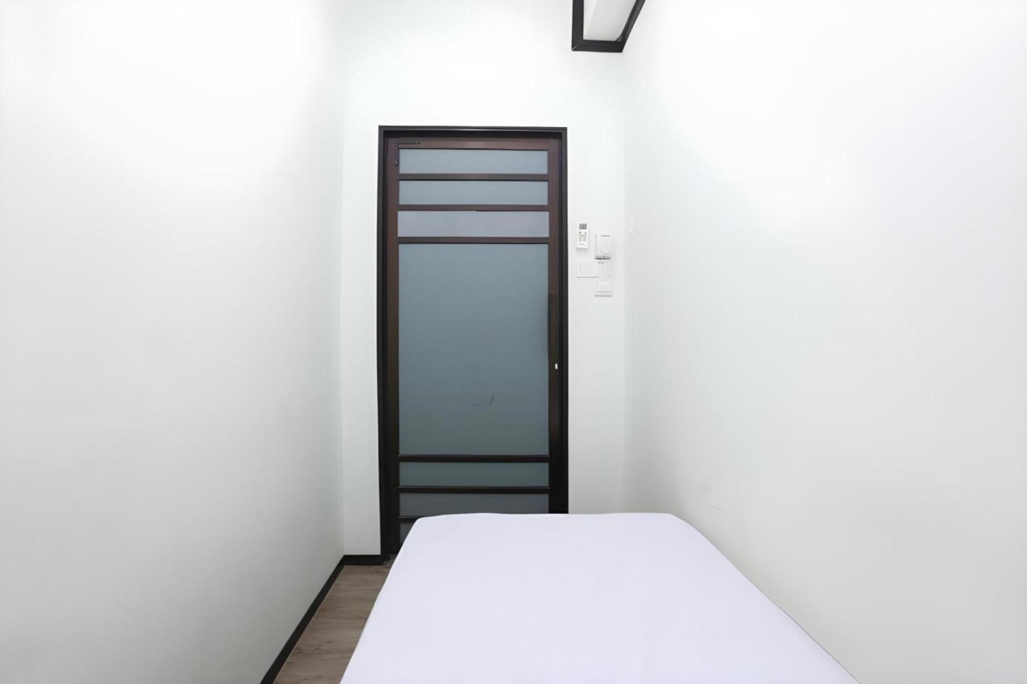 Spot On 90587 The Space Inn Kuala Terengganu Exterior foto